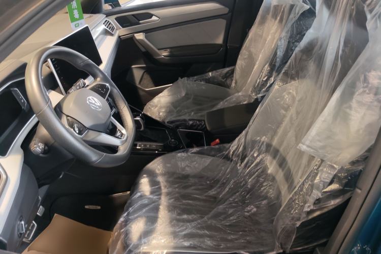 Used Volkswagen Tayron 2023 380TSI Four-Wheel Drive R-Line Pro Smart Edition Left Front Seat