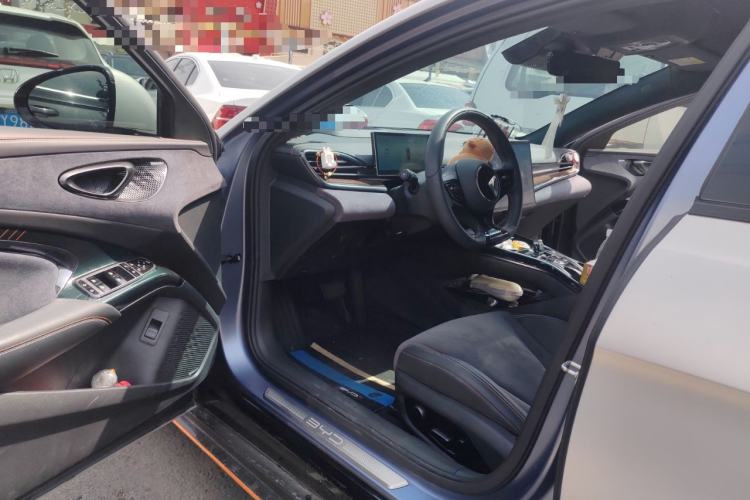 Used BYD Seal 2022 650 km All-Wheel-Drive Performance Version
