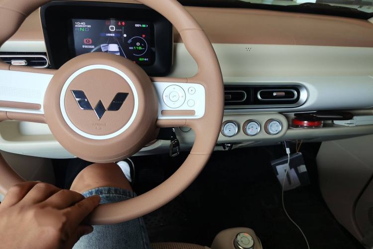 Used Wuling Hongguang MINIEV 2024 3rd Generation 215km Youth Edition