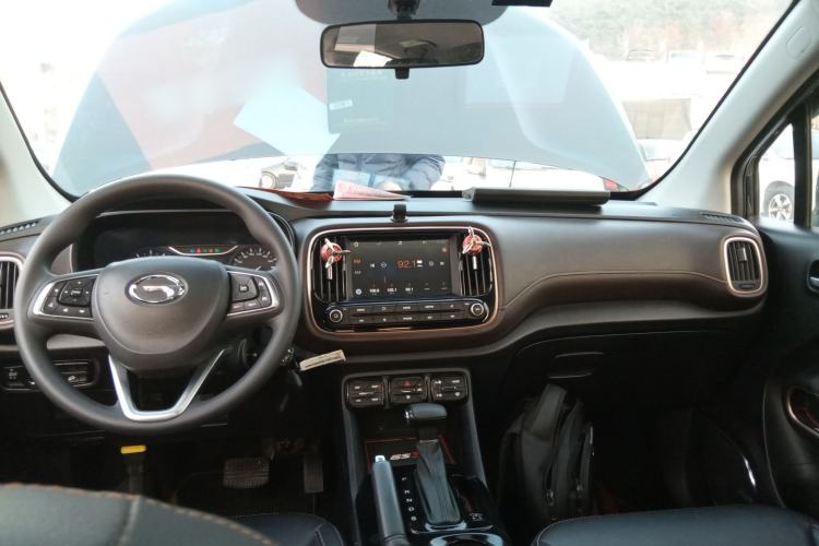 Used GAC Trumpchi GS3 2017 150N Automatic Elite Edition Center Console