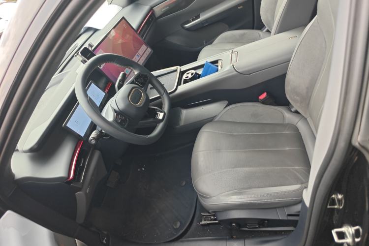 Used Lynk & Co 07 2024 EM-P 126 Long-Range Halo