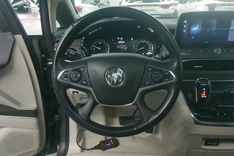 Used Buick GL8 2022 Land Business Class 652T Luxury Model Steering Wheel