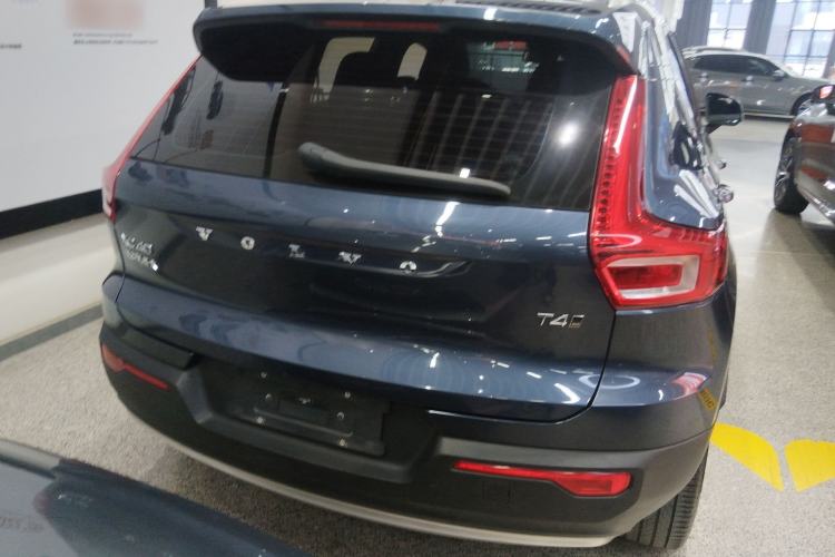 Used Volvo XC40 2022 T4 Four-Wheel Drive Smart & Stylish Edition