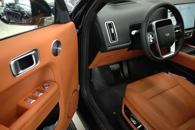 Used Li Auto L9 2025 Ultra Smart Refreshed Edition Interior 3