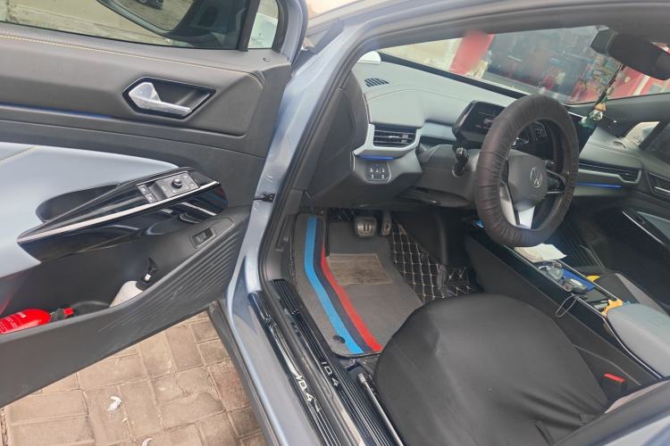 Used Volkswagen ID.4 X 2021 Pro Smart Long-Range Edition Driver Seat