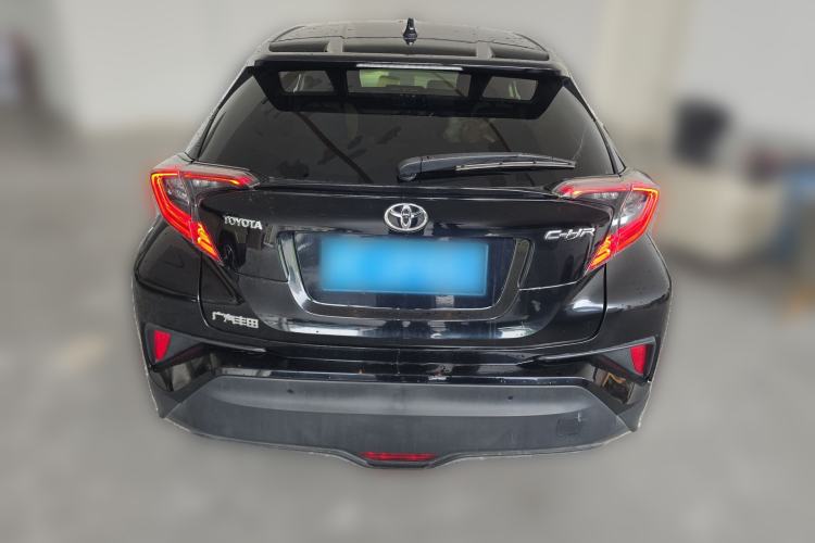 Used Toyota C-HR 2018 2.0L Luxury Sunroof Version China VI Standard Rear