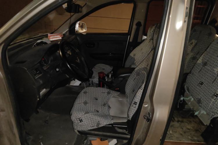 Used Wuling Rongguang V 2016 1.5L Standard Version
