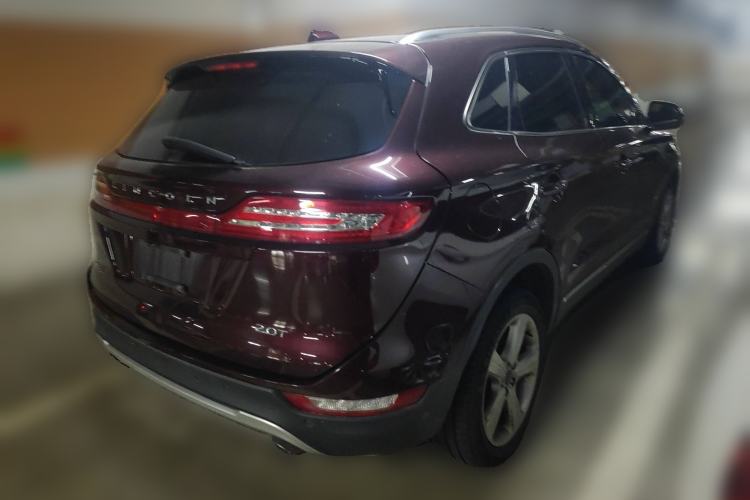 Used Lincoln MKC 2018 2.0T Two-Wheel Drive Deluxe Edition Rear Right 45 Deg