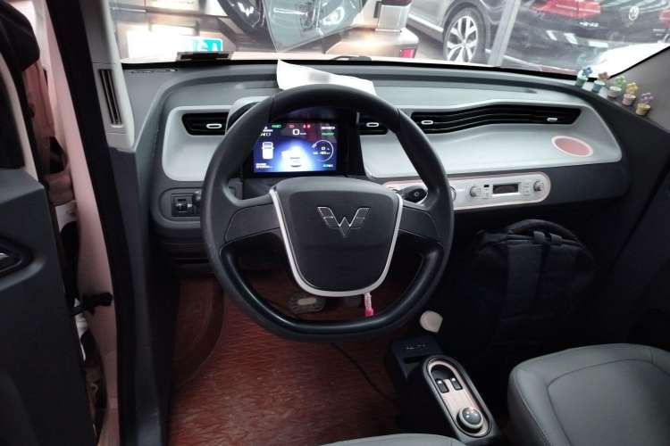 Used Wuling Hongguang MINIEV 2022 Macaron Premium Model – Lithium Iron Phosphate