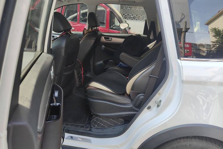 Used FORTHING Joyear X6 2017 Enjoy Series 1.5T CVT Luxury Model
