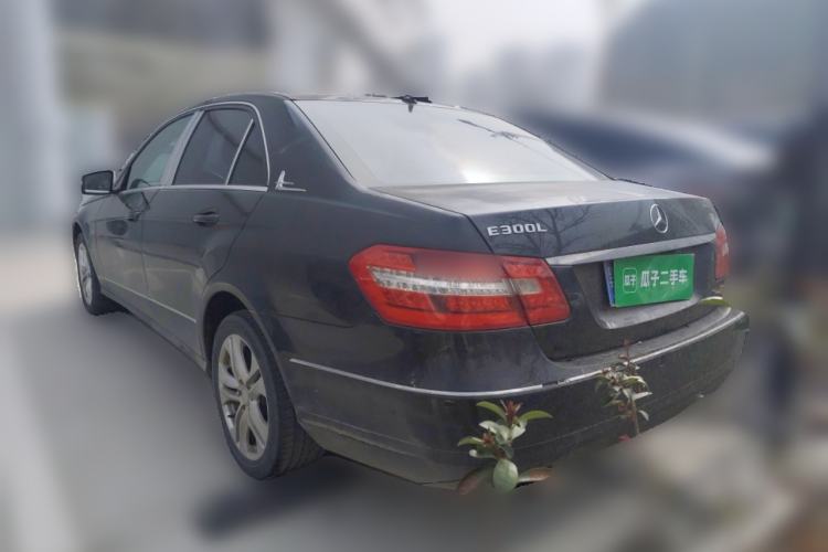 Used Mercedes-Benz E-Class 2010 E 200 CGI Elegant Model Rear Left 45 Deg