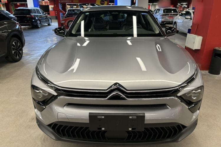 Used Citroen C5 X 2025 Model 1.6T Overseas Edition
