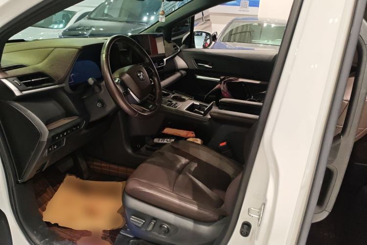 Used Toyota SIENNA 2021 2.5L Hybrid Platinum Edition Left Front Seat