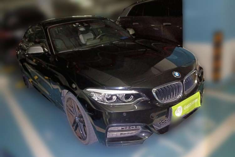 Used BMW 2 Series 2018 M240i Front Right 45 Deg