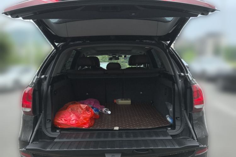 Used BMW X5 2017 xDrive35i M Sport Edition Trunk