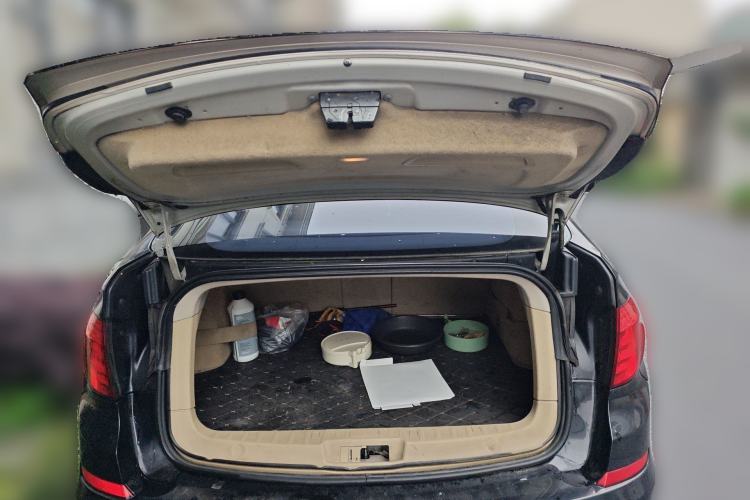 Used BMW 5 Series 2011 535i Sport Edition Trunk