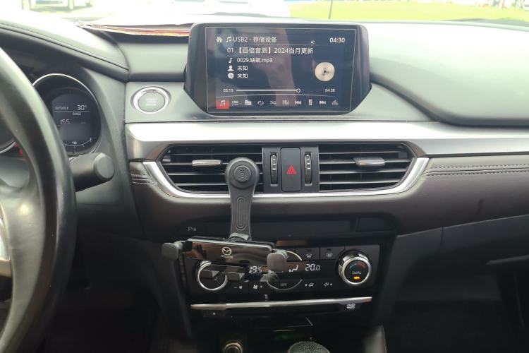 Used Mazda Atenza 2017 2.0L Blue Sky Luxury Edition
