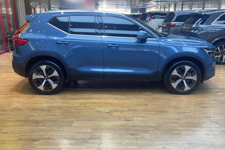 Used Volvo XC40 2023 B4 4x4 Smart Luxury Edition
