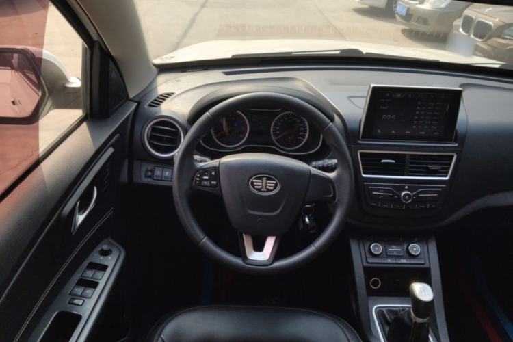 Used Bestune X40 2017 1.6L Manual Luxury Edition Steering Wheel