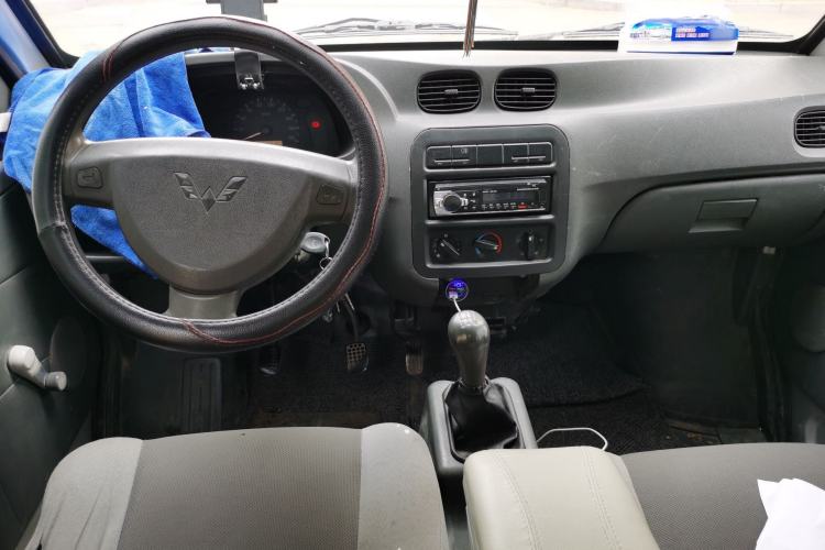Used Wuling Zhiguang 2013 1.0L Practical Version