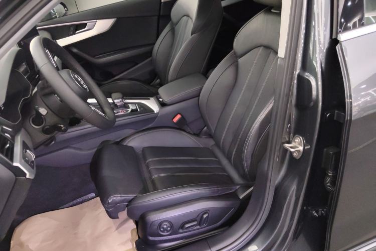 Used Audi A4L 2020 40 TFSI quattro Luxury Dynamic Model