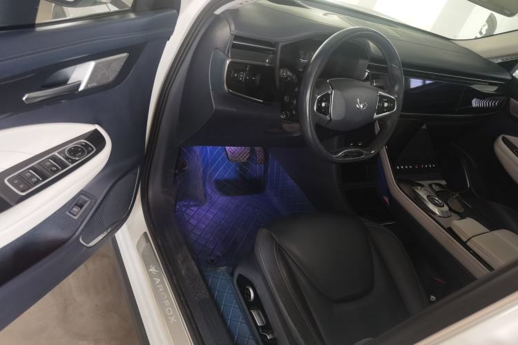 Used ARCFOX Alpha T 2022 653S+ 160kW Driver Seat