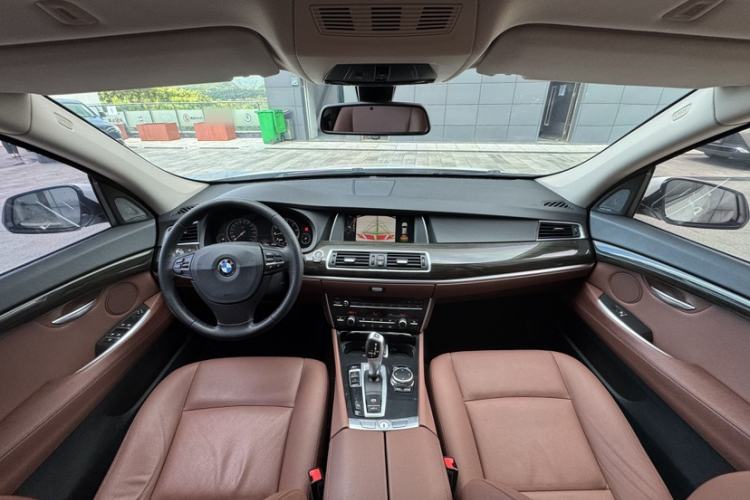Used BMW 5 Series GT 2017 528i Leading Model
