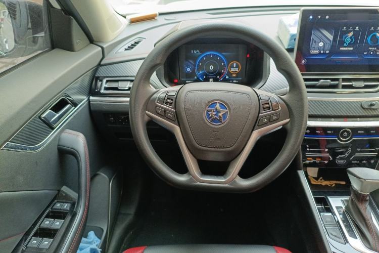 Used Venucia T60 2018 1.6L CVT Smart Edition China V Standard
