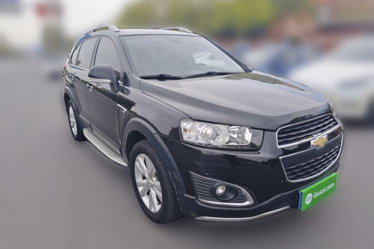 Used Chevrolet Captiva 2015 2.4L 4x4 Flagship Edition 7-Seater