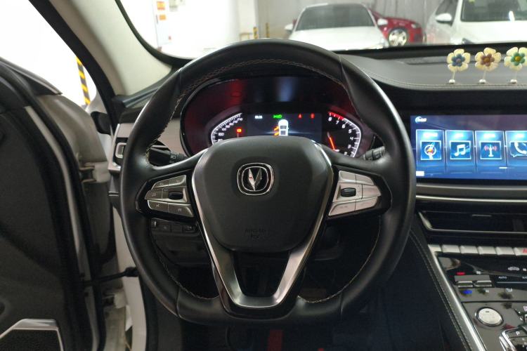 Used CHANGAN CS85 COUPE 2019 1.5T DCT Dynamic Version China VI Standard
