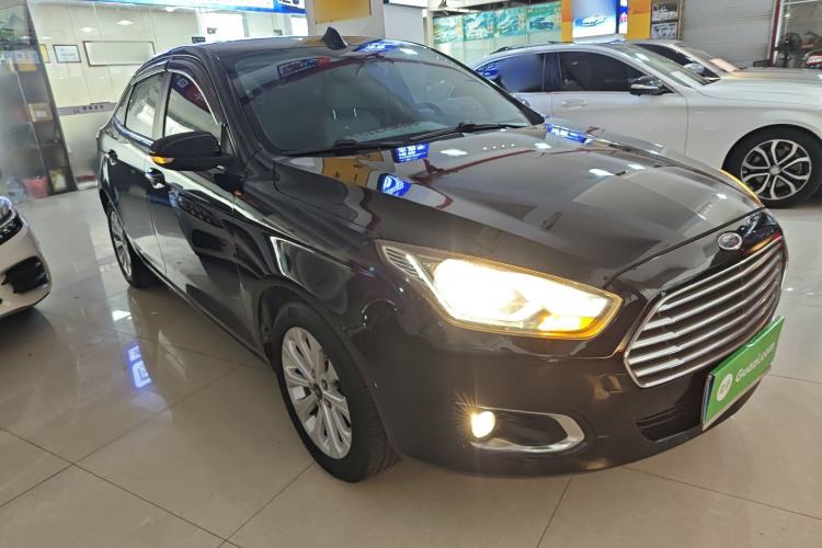 Used Ford Escort 2015 1.5L Automatic Fashion Model