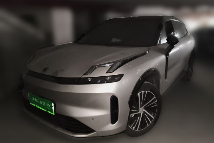 Used Lynk & Co 08 EM-P 2023 120km Long-Range Halo