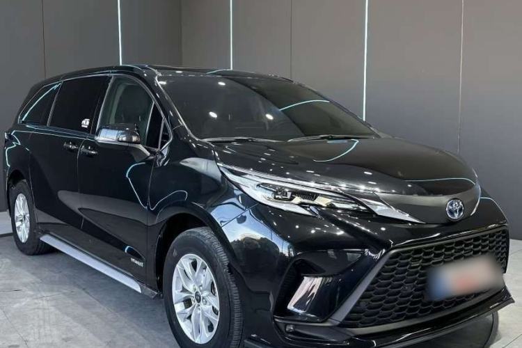 Used Toyota Granvia 2023 2.5L Hybrid Comfort Edition
