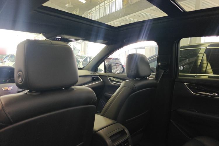 Used Cadillac XT5 2021 28T Luxury Model
