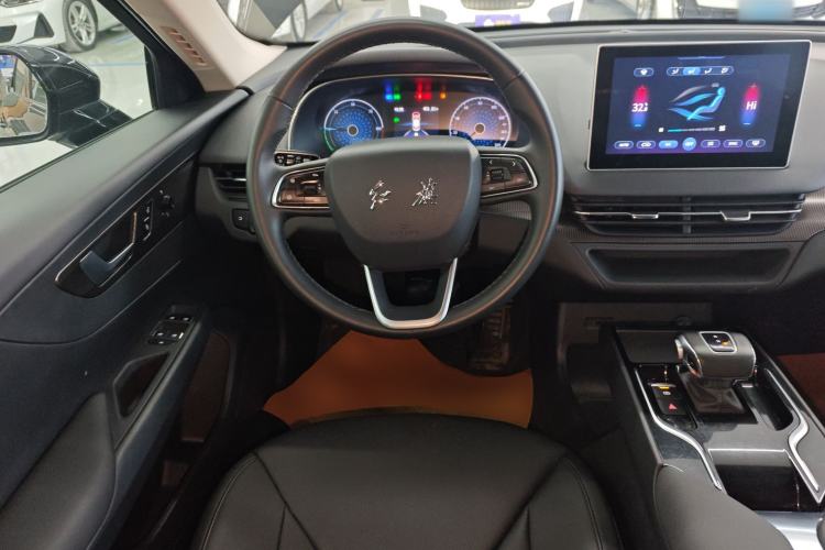 Used Hongqi E-QM5 2021 Online Booking Charging Basic Edition 5 Seats