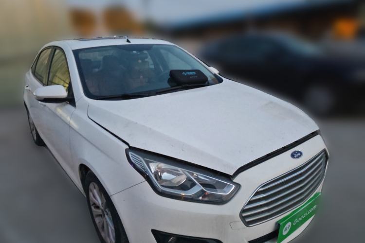 Used Ford Escort 2015 1.5L Manual Fashion Edition