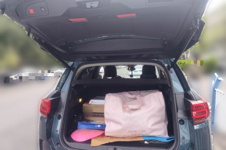 Used Citroen C5 AIRCROSS 2017 380THP Luxury Model Trunk