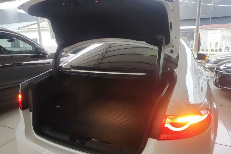 Used Jaguar XFL 2022 XFL 2.0T P200 Two-Wheel-Drive Elite Luxury Edition