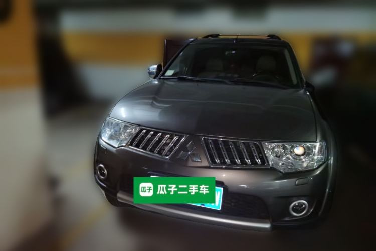 Used Mitsubishi Pajero Sport 2011 3.0L Luxury Navigation Edition