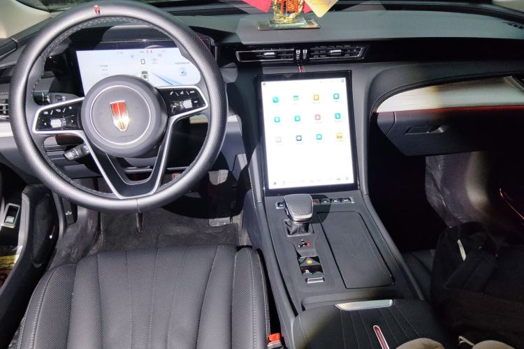 Used Hongqi H5 2025 2.0T Automatic Flag Edition – 500 000 Units Commemorative Version