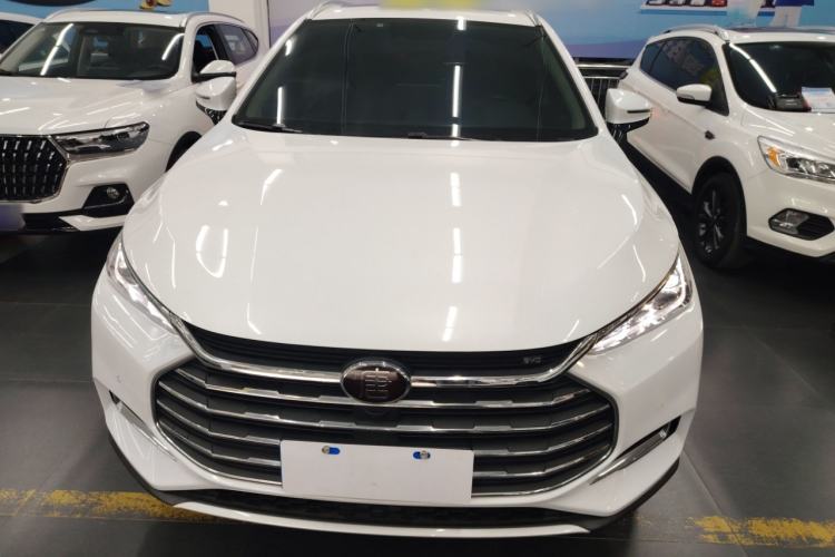 Used BYD Tang 2018 2.0T Automatic SmartConnect Luxury 7-Seater China V Emission Standard