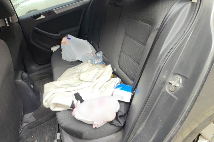 Used Volkswagen Sagitar 2012 1.6L Automatic Fashion Edition
