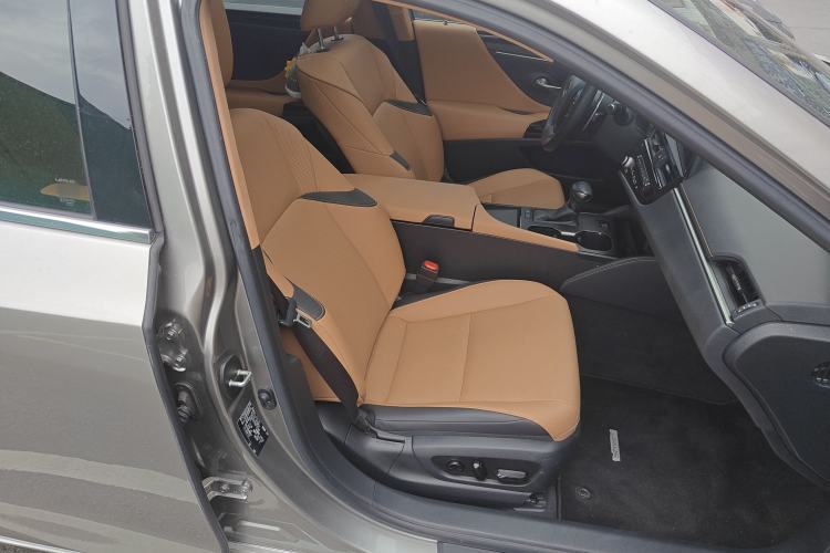 Used Lexus ES 2022 200 Excellence Edition