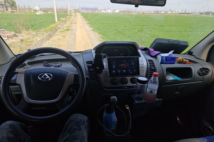 Used SAIC MAXUS Xintu V80 2016 2.5T Manual Aoyuntong National IV Long Wheelbase Mid-Height 7-Seater