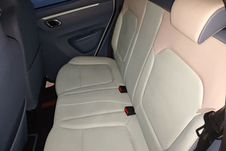 Used Dongfeng NAMMI BOX 2022 Revised Light Wind Edition 201 km Standard Version
