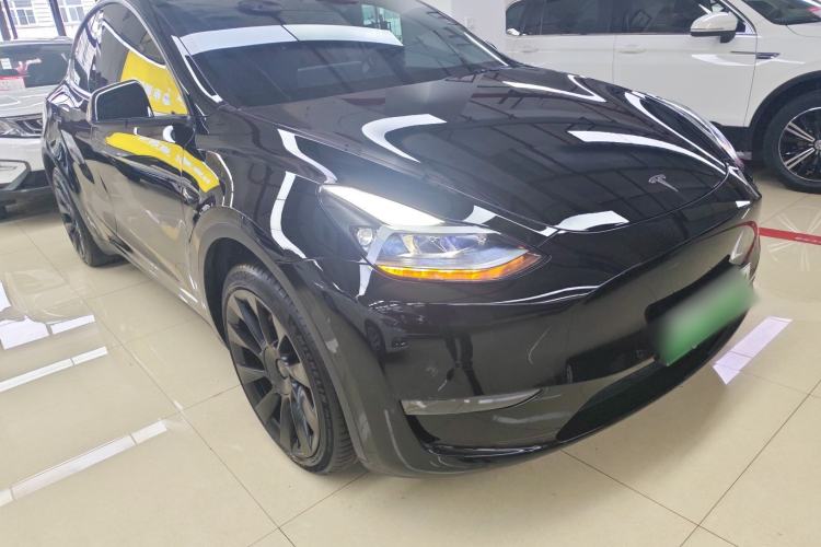 Used Tesla Model Y 2021 Standard Range Rear-Wheel Drive Version Front Right 45 Deg