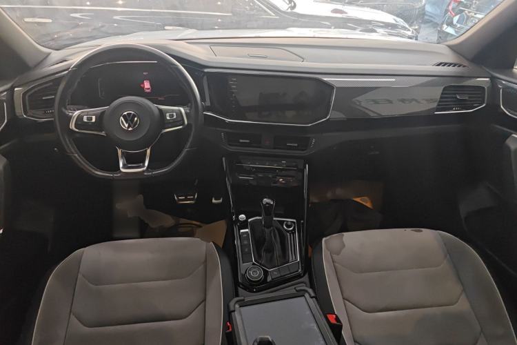 Used Volkswagen Tayron 2020 380TSI All-Wheel Drive R-Line Connected Version Center Console