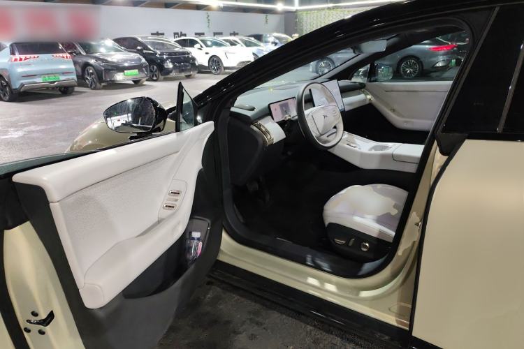 Used XPeng P7+ 2024 Ultra-Long Range Max Driver Seat