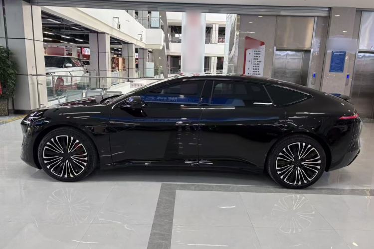 Used Avatr 12 2026 Ultra Pure-Electric All-Wheel-Drive Version Exterior 5