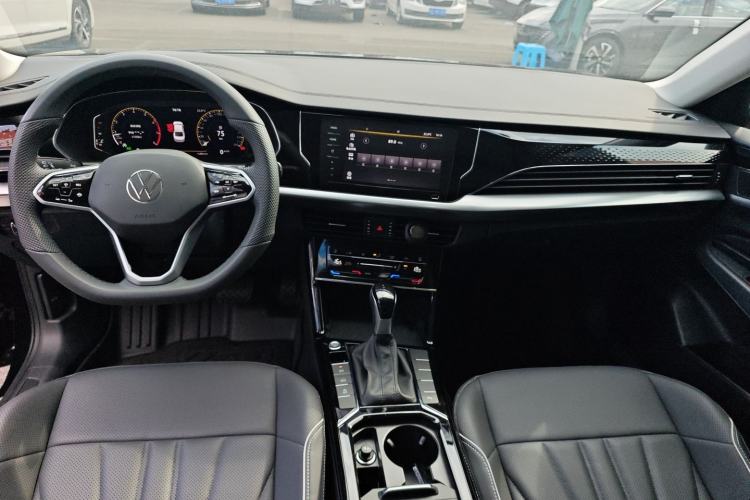 Used Volkswagen Passat 2024 380TSI Elite Edition Center Console